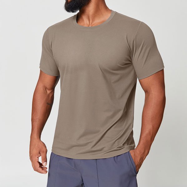 MOVEVOX performance T-shirt showing activewear fabric and cut-and-sew construction