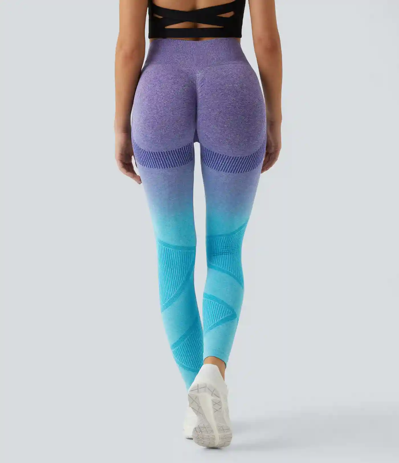 Spun-dyed two-tone space-dye activewear texture