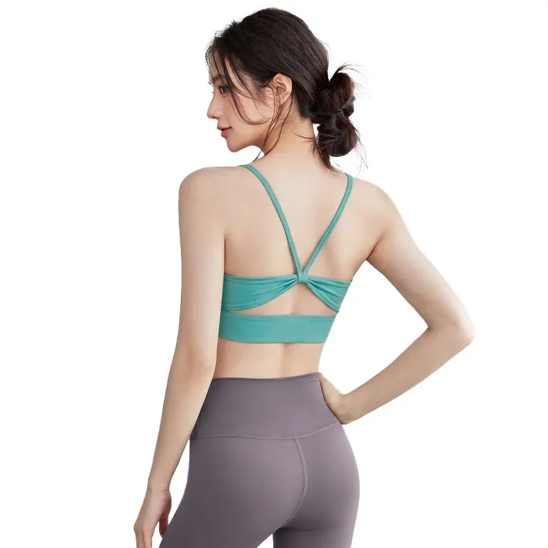 Narrow strap seamless yoga bra structure
